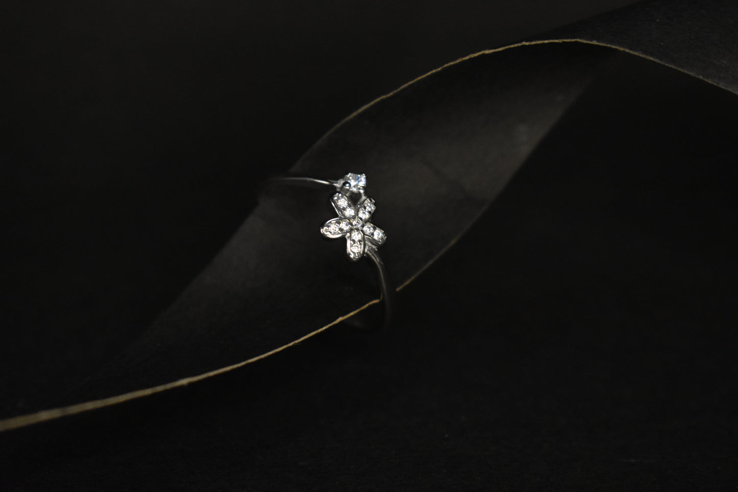 Flower Stone Ring