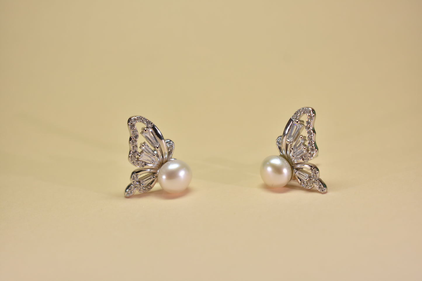 Half Butterfly Pearl Earring