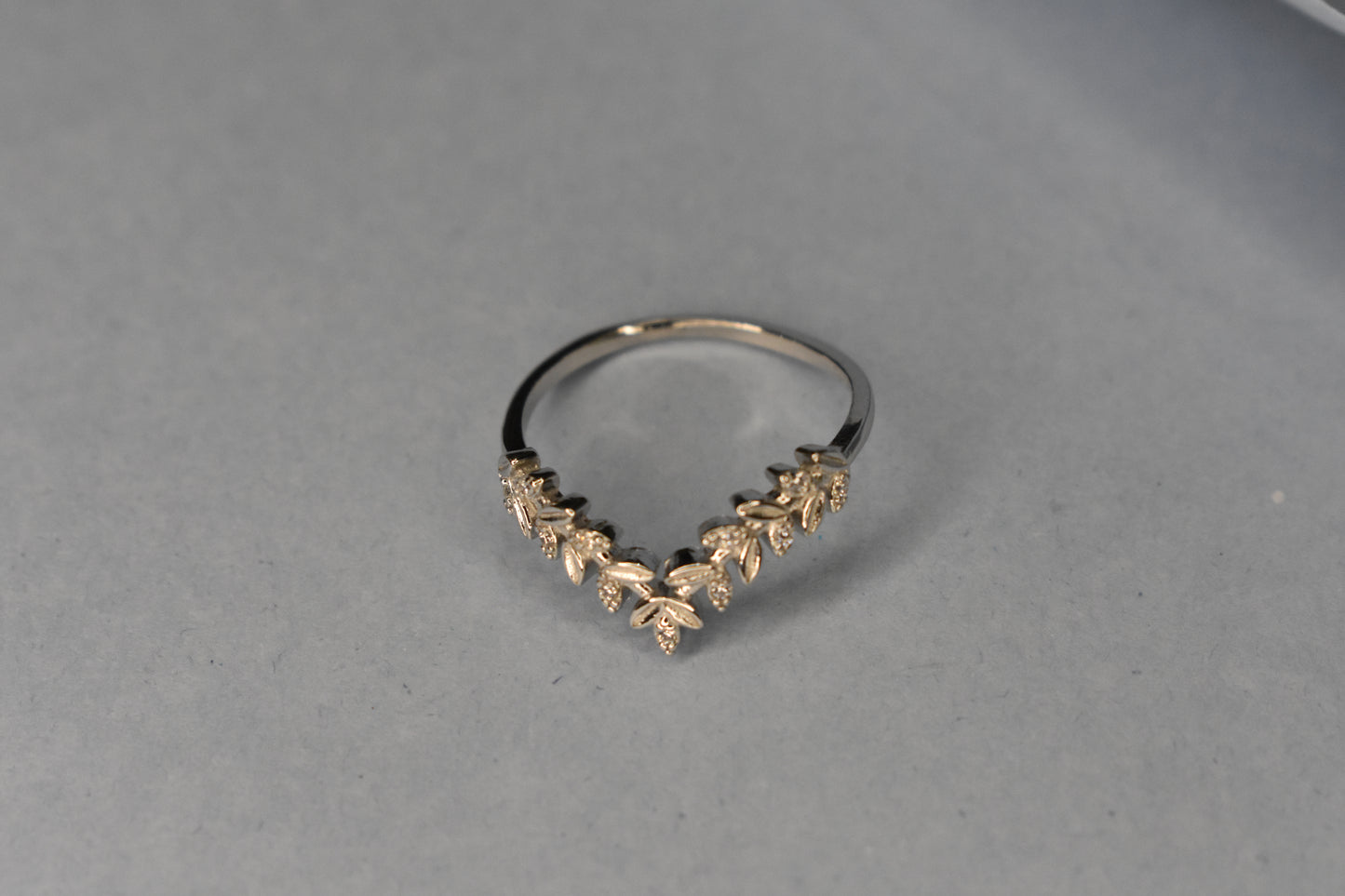 Leaf Detailed Ring