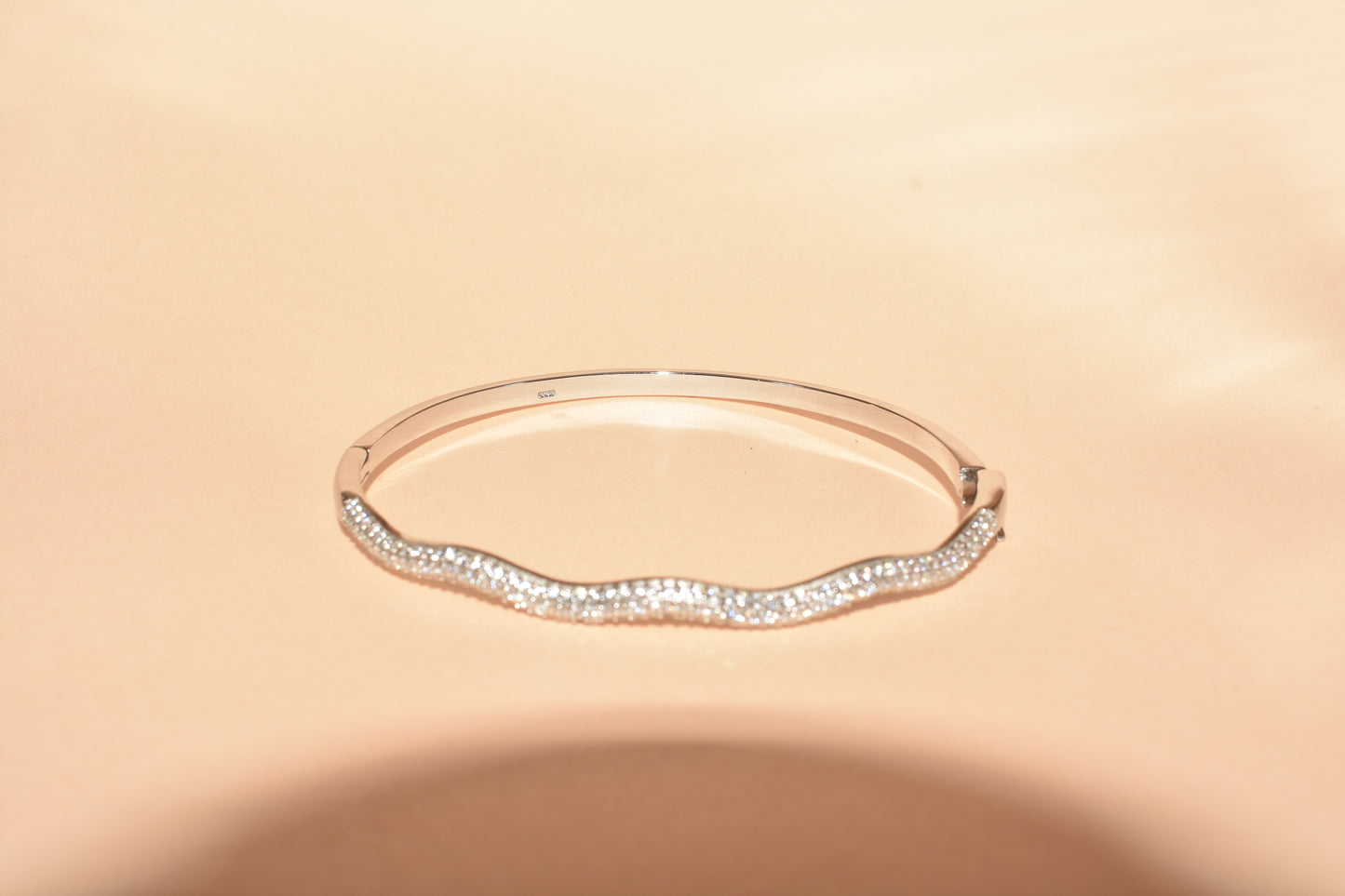 Wavy Kada Bracelet