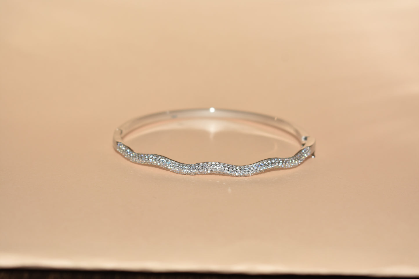 Wavy Kada Bracelet