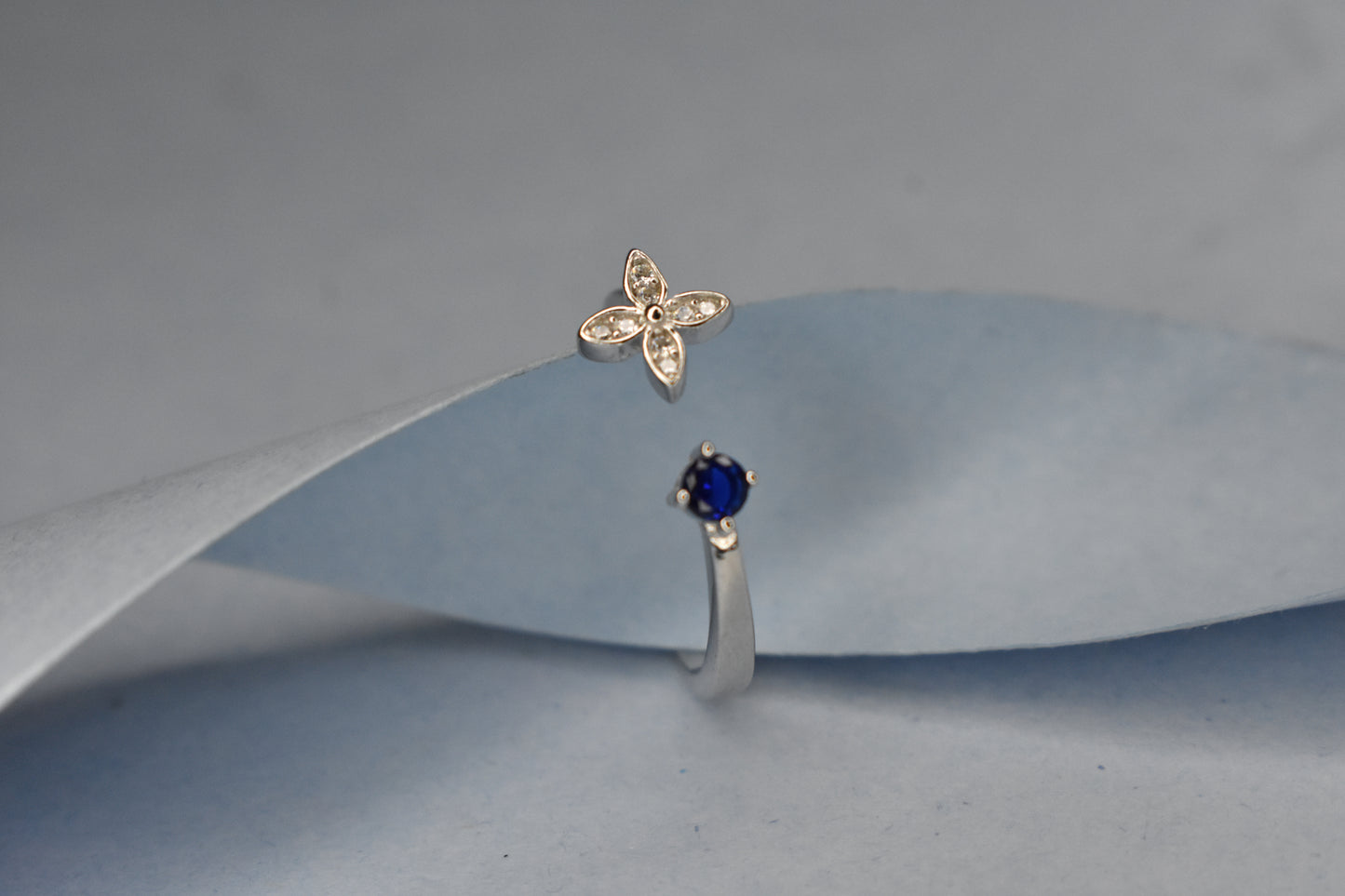 Blue Stone and Flower Ring
