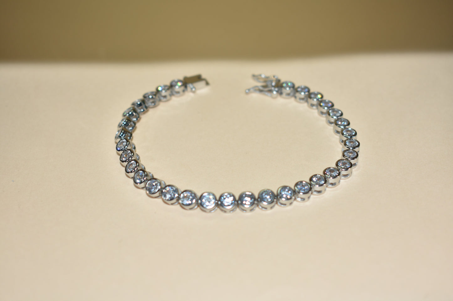 Round Tennis Bracelet