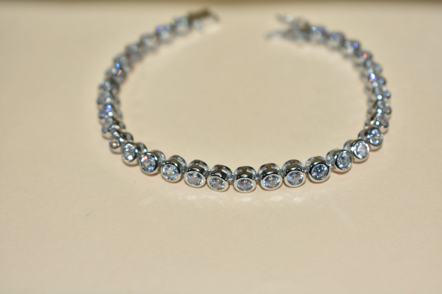 Round Tennis Bracelet