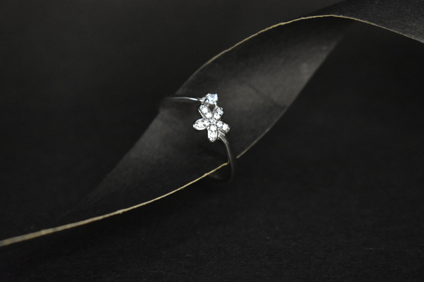 Flower Stone Ring