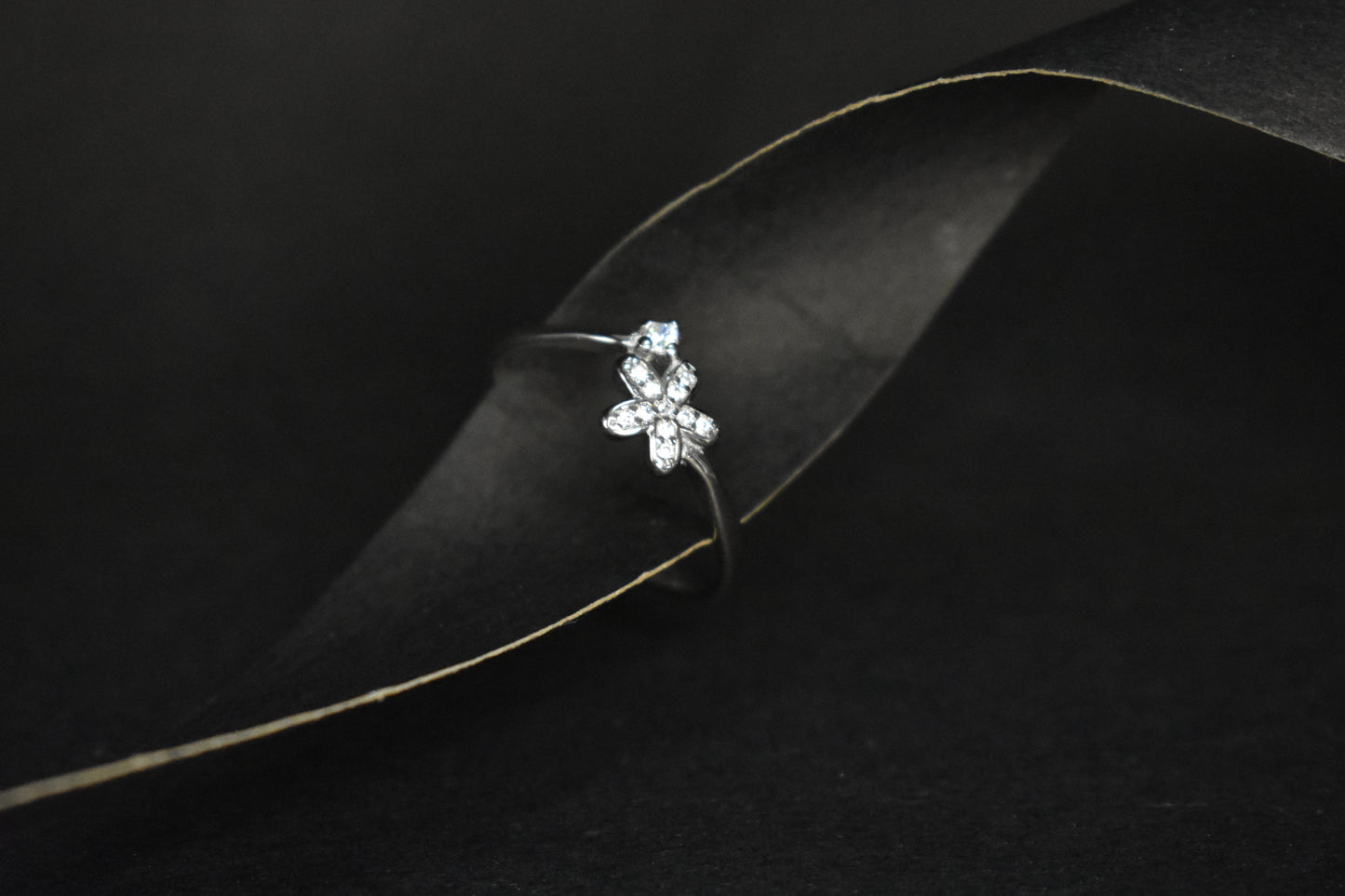 Flower Stone Ring