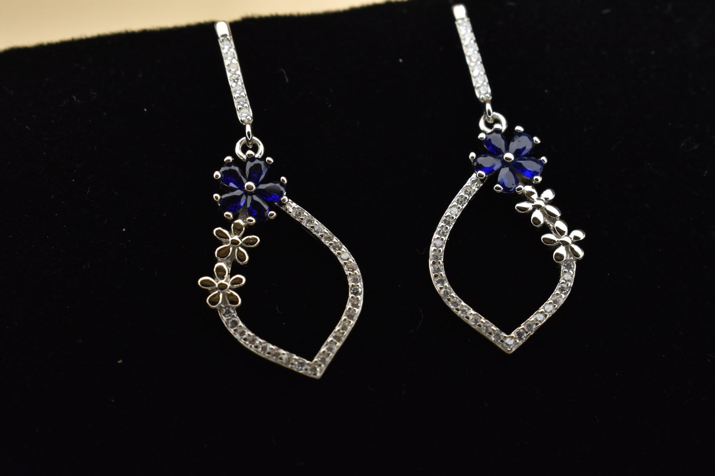 Blue Flower Design Pendant Set