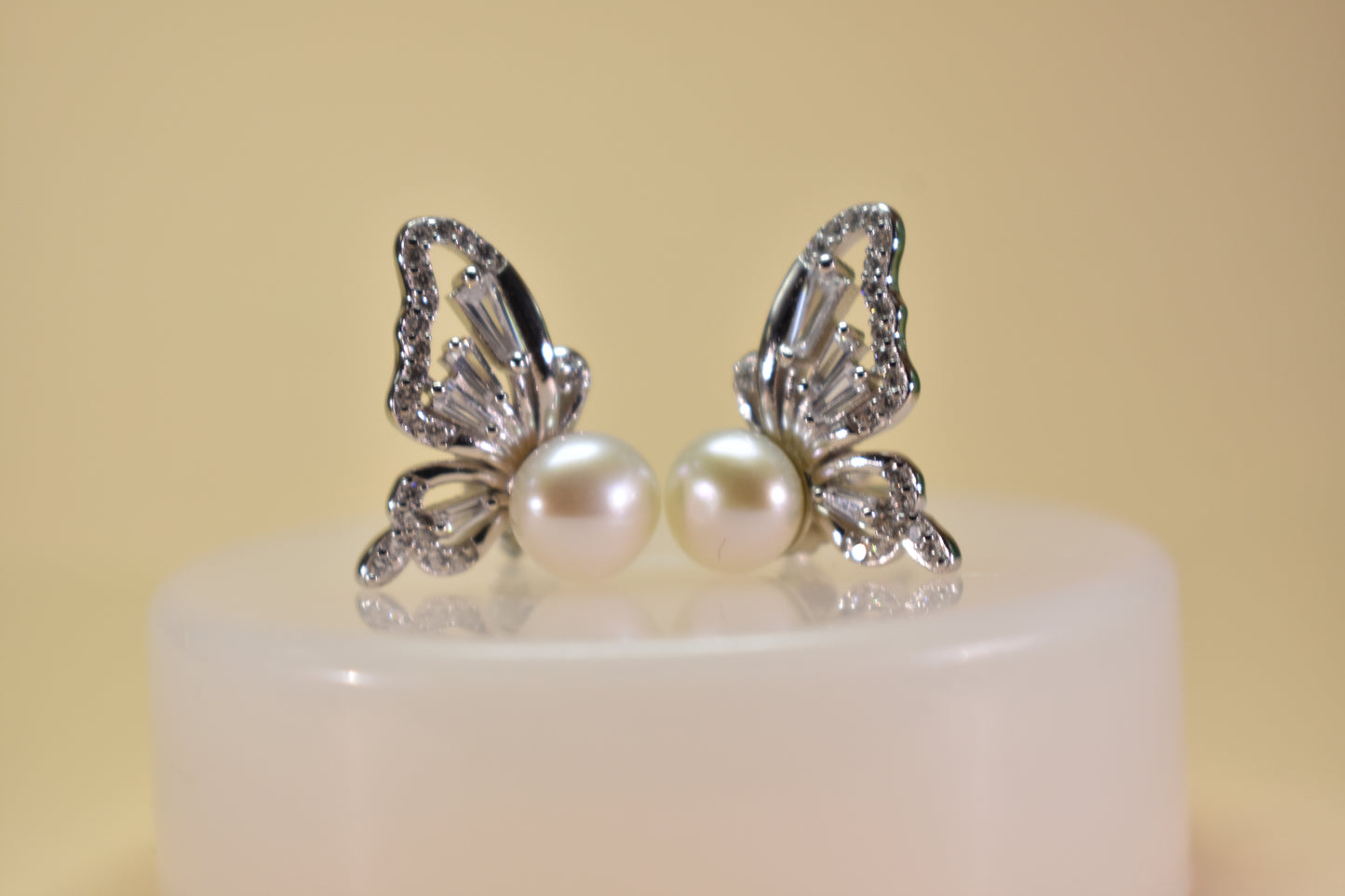 Half Butterfly Pearl Earring