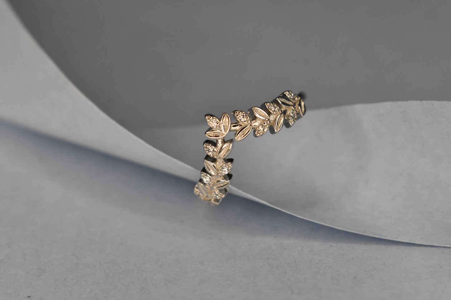Leaf Detailed Ring