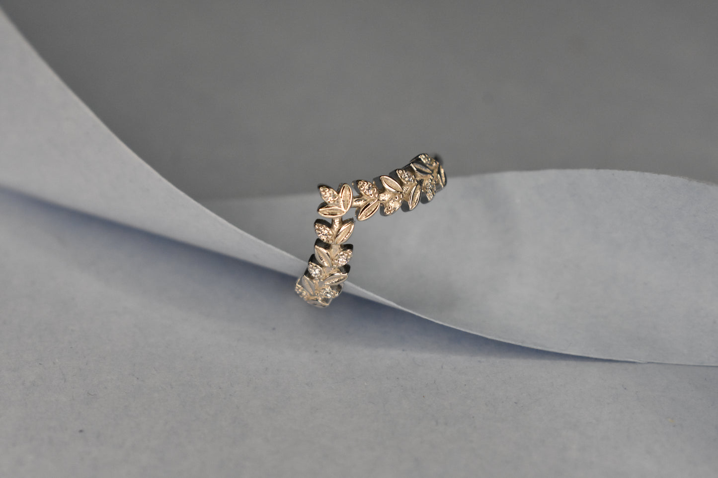 Leaf Detailed Ring