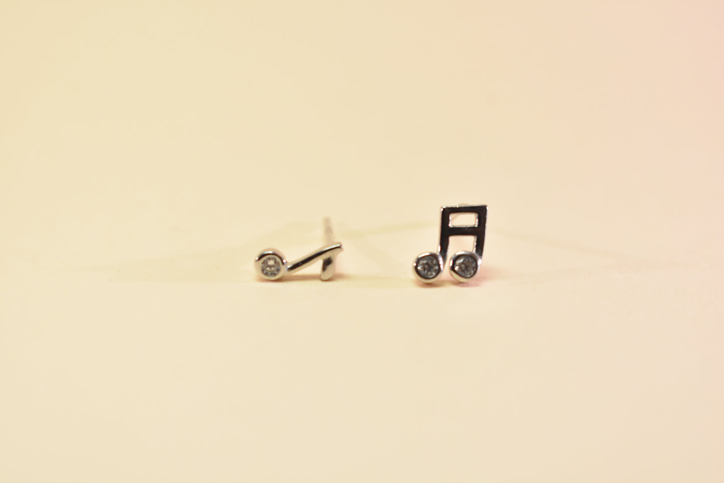 Musical Note Earring