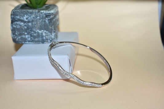 Wavy Kada Bracelet