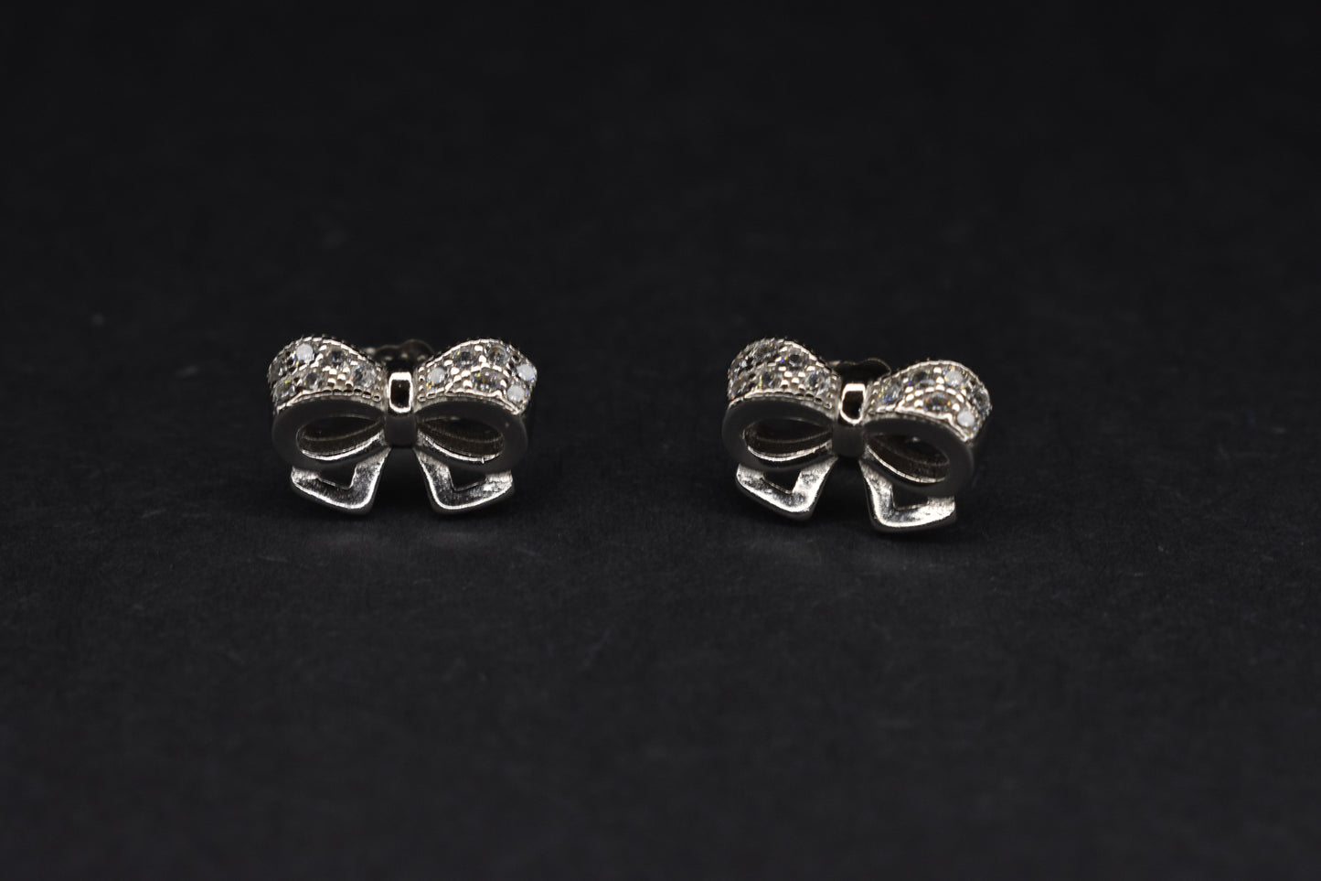 Bow Studded Earring