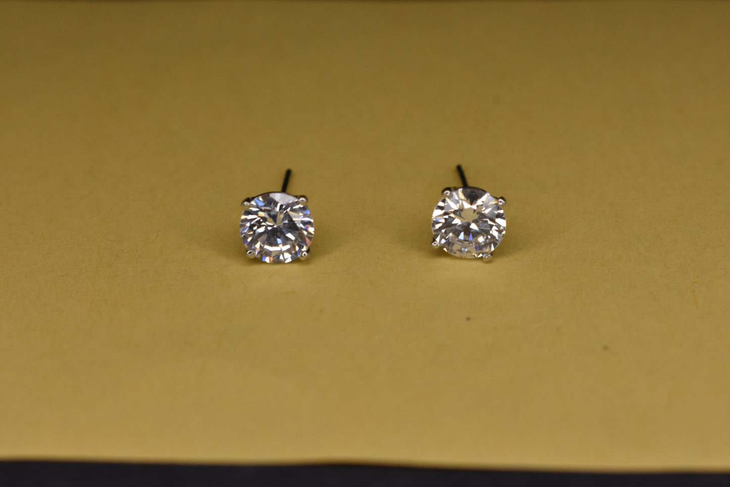 Silver Solitaire Studs Earring