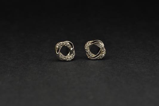 Knot Italian Earring